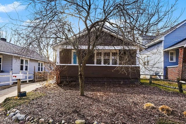 540 Woodridge Street NE, Grand Rapids, MI 49505