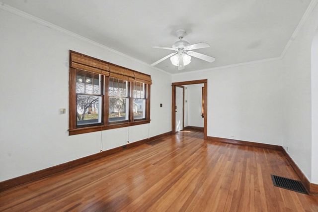 540 Woodridge Street NE, Grand Rapids, MI 49505