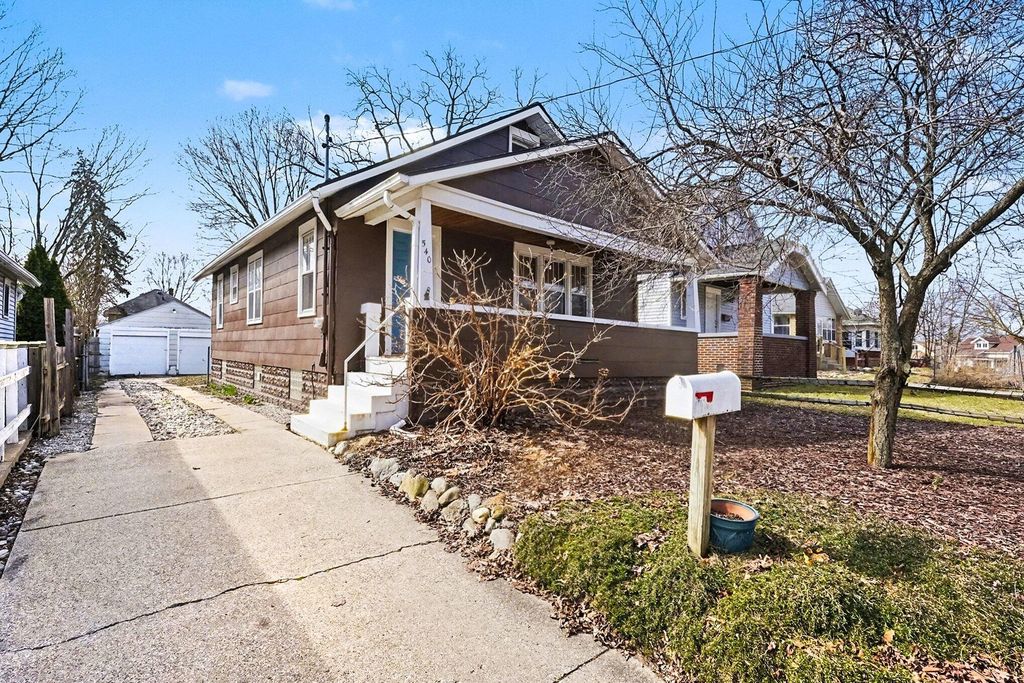 540 Woodridge Street NE, Grand Rapids, MI 49505