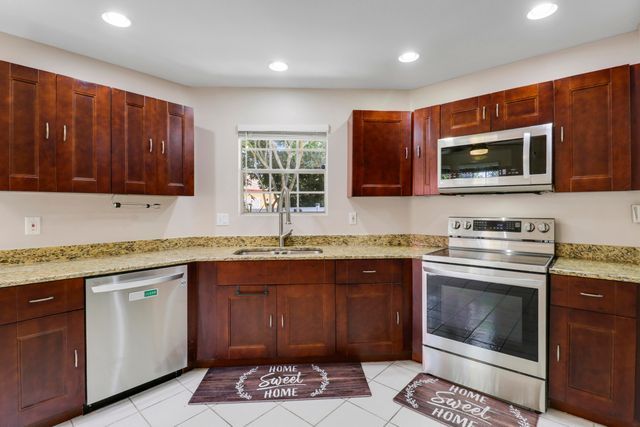 1437 Dandelion Lane, West Palm Beach, FL 33415
