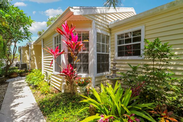 1437 Dandelion Lane, West Palm Beach, FL 33415