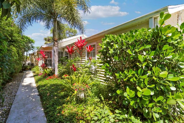 1437 Dandelion Lane, West Palm Beach, FL 33415