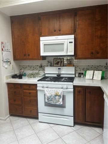 26064 Verde Grande Court, Menifee, CA 92586