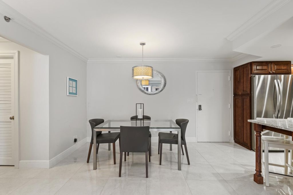 Image 13 of property listing at 3221 S Ocean Boulevard 503, Highland Beach, FL 33487