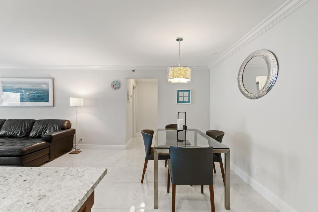 Image 14 of property listing at 3221 S Ocean Boulevard 503, Highland Beach, FL 33487