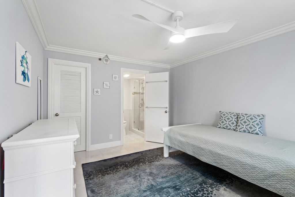 Image 39 of property listing at 3221 S Ocean Boulevard 503, Highland Beach, FL 33487