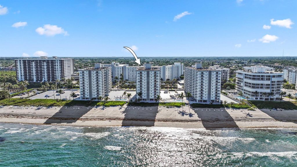 Image 66 of property listing at 3221 S Ocean Boulevard 503, Highland Beach, FL 33487