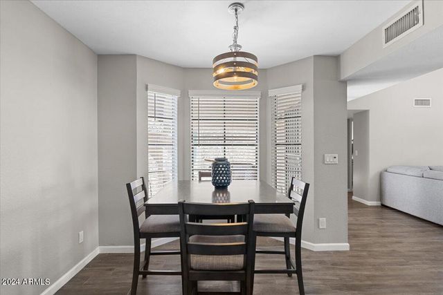 9058 E GELDING Drive, Scottsdale, AZ 85260