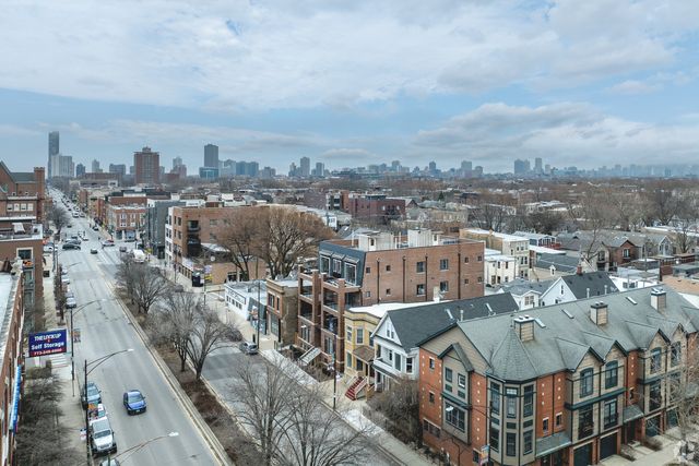 1647 W Irving Park Road 4E, Chicago, IL 60613