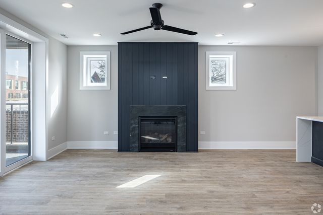 1647 W Irving Park Road 4E, Chicago, IL 60613