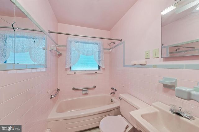 504 SWAN RD, Salisbury, MD 21801