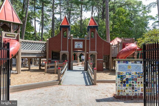 504 SWAN RD, Salisbury, MD 21801