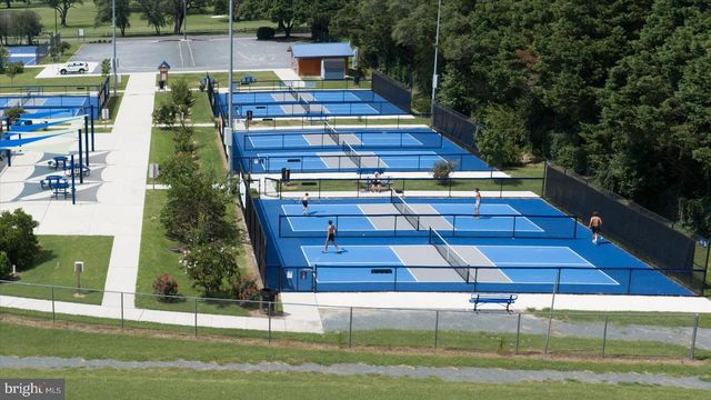 504 SWAN RD, Salisbury, MD 21801