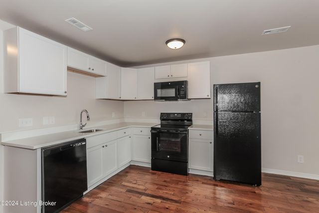 1842 Baird St, Louisville, KY 40203