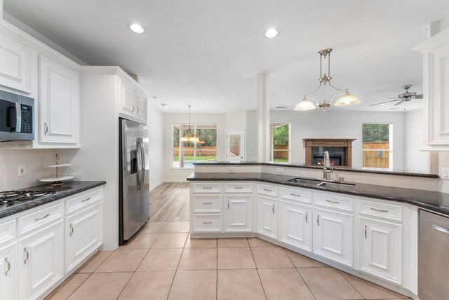 28539 E Benders Landing Boulevard, Spring, TX 77386