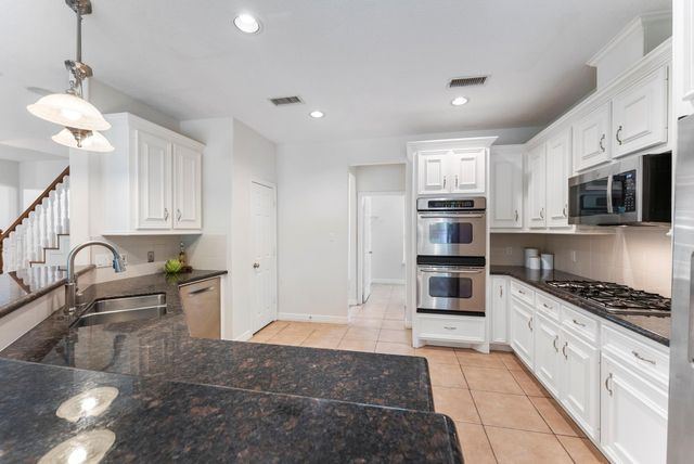 28539 E Benders Landing Boulevard, Spring, TX 77386