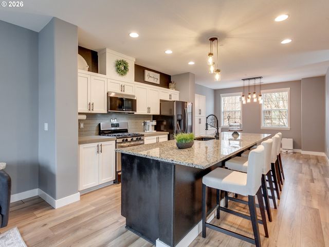 28606 Sw PARIS Ave, Wilsonville, OR 97070