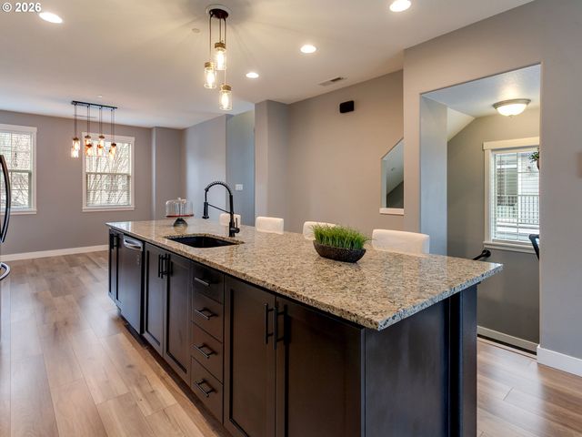 28606 Sw PARIS Ave, Wilsonville, OR 97070