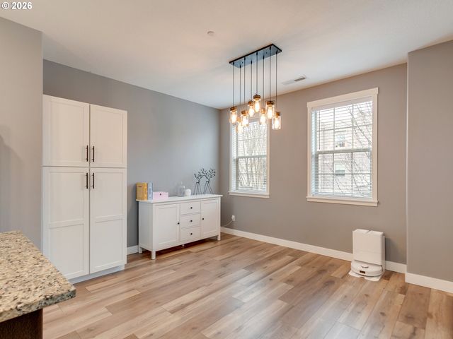 28606 Sw PARIS Ave, Wilsonville, OR 97070