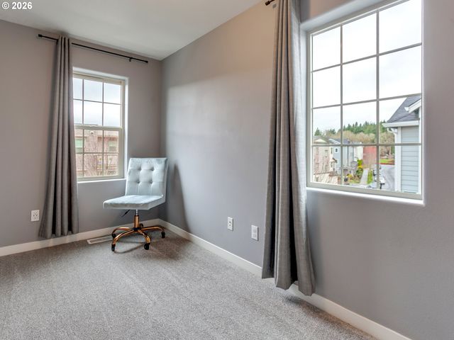 28606 Sw PARIS Ave, Wilsonville, OR 97070