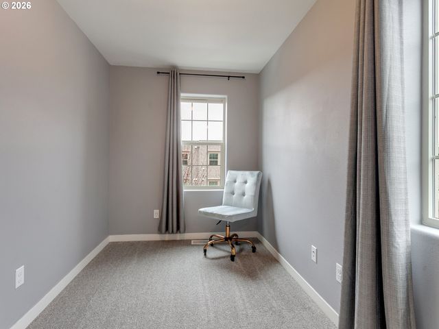 28606 Sw PARIS Ave, Wilsonville, OR 97070