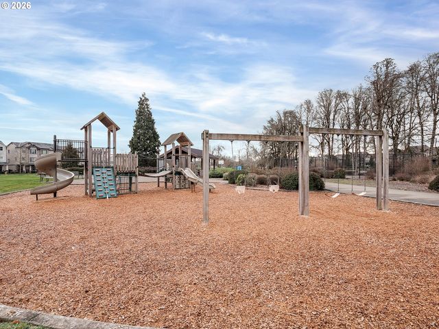 28606 Sw PARIS Ave, Wilsonville, OR 97070