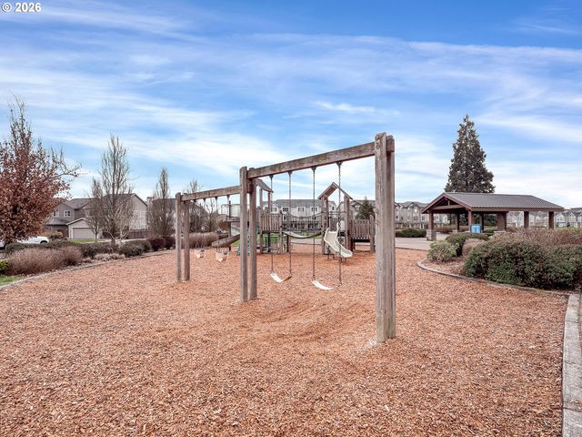 28606 Sw PARIS Ave, Wilsonville, OR 97070