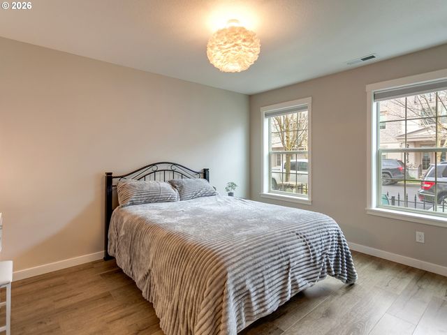 28606 Sw PARIS Ave, Wilsonville, OR 97070