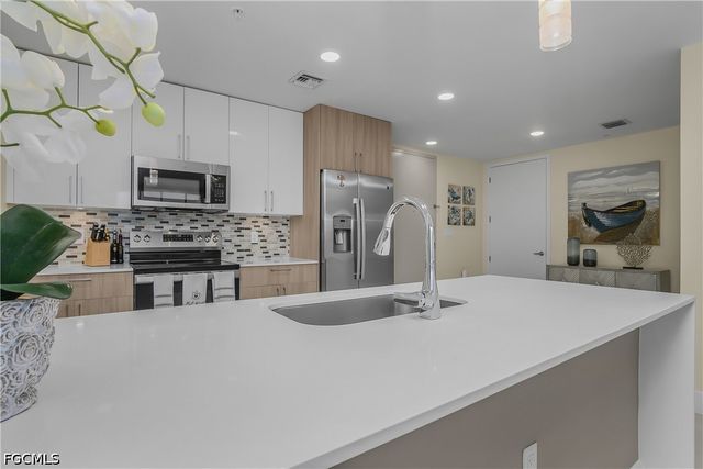 26610 Rosewood Pointe DR C-302, Bonita Springs, FL 34135