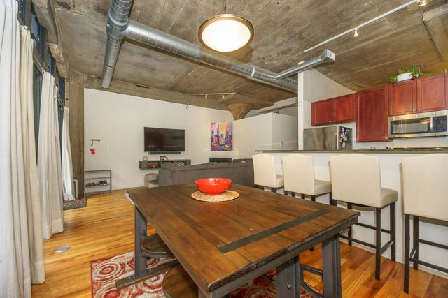 1000 W 15th Street 115, Chicago, IL 60608