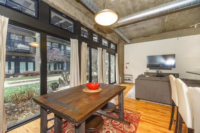 1000 W 15th Street 115, Chicago, IL 60608