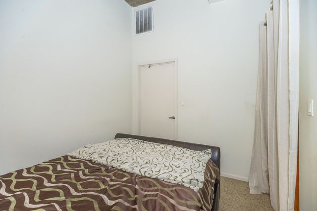 1000 W 15th Street 115, Chicago, IL 60608