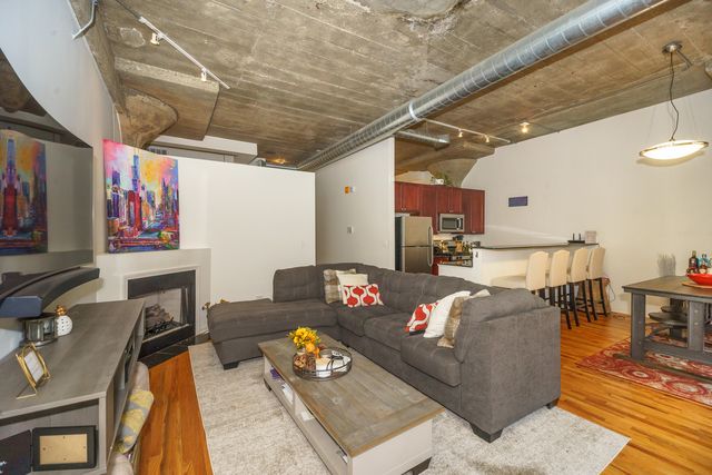 1000 W 15th Street 115, Chicago, IL 60608