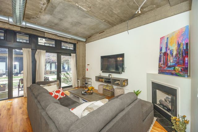 1000 W 15th Street 115, Chicago, IL 60608