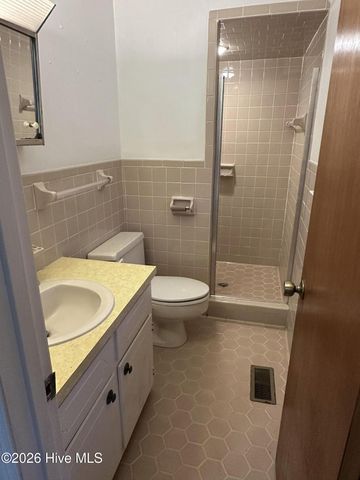 131 Pineway Street NE, Whiteville, NC 28472