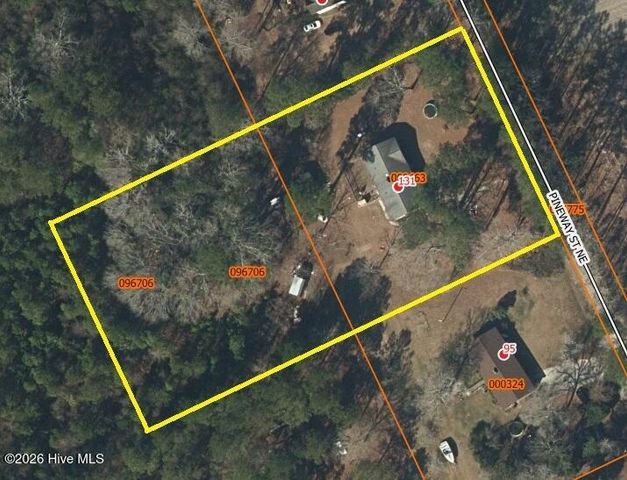 131 Pineway Street NE, Whiteville, NC 28472