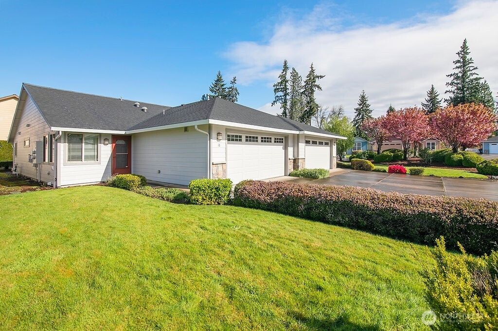 18 Willow Point Loop, Longview, WA 98632