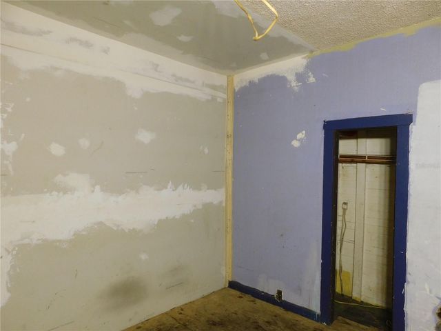 8015 N 11TH STREET, Tampa, FL 33604