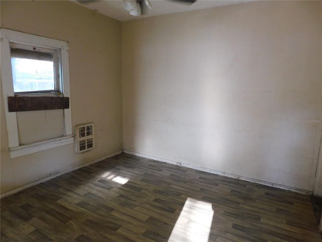 8015 N 11TH STREET, Tampa, FL 33604