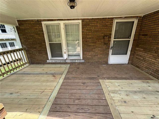 1836 Freeman Avenue, Kansas City, KS 66102