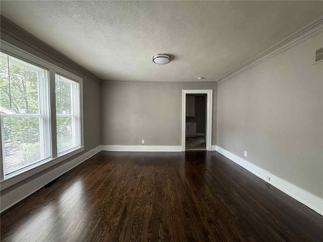 1836 Freeman Avenue, Kansas City, KS 66102