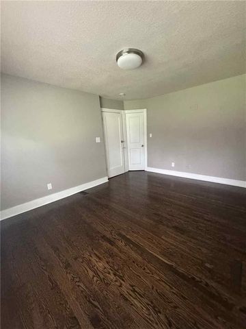 1836 Freeman Avenue, Kansas City, KS 66102