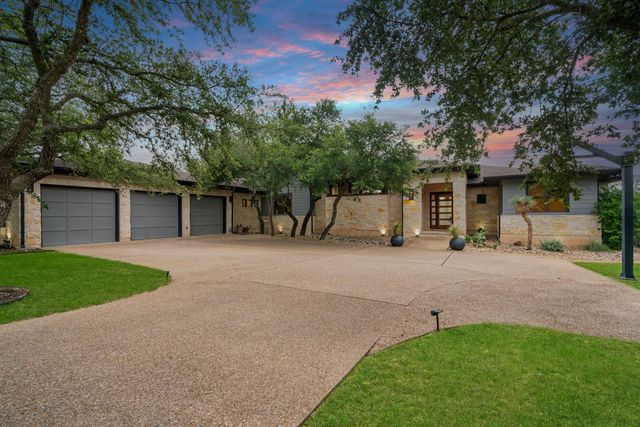 332 Rugged Earth DR, Austin, TX 78737