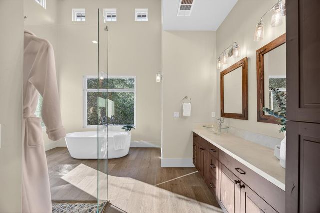 23310 Darkhorse Drive, Auburn, CA 95602