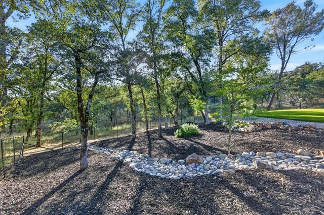 23310 Darkhorse Drive, Auburn, CA 95602