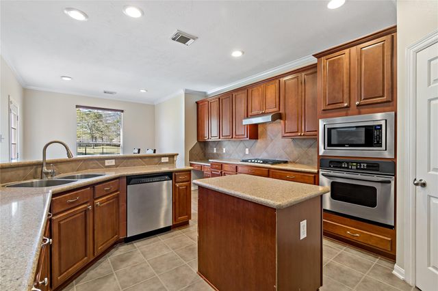 25596 Peppermill Creek Drive, Porter, TX 77365