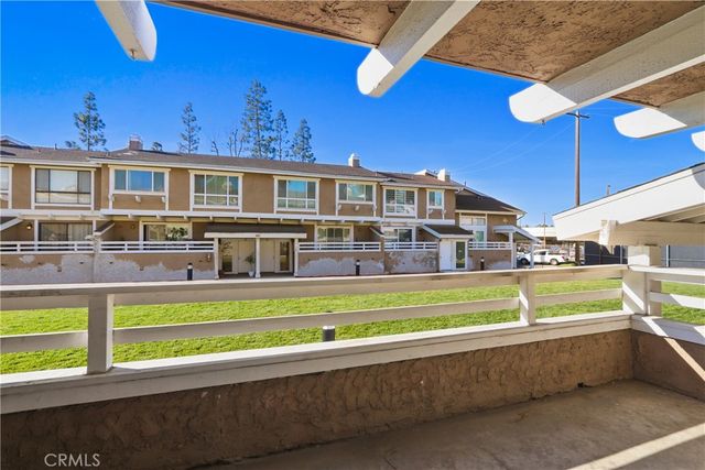 989 W Imperial D, La Habra, CA 90631