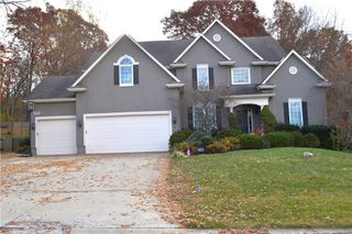 3125 S Redtail Drive, Blue Springs, MO 64015