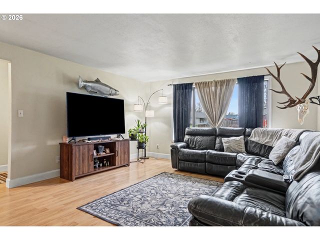 1537 LEHIGH Way, Albany, OR 97322