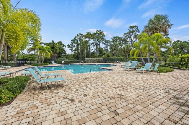 4764 SW Briarwood Court, Stuart, FL 34997